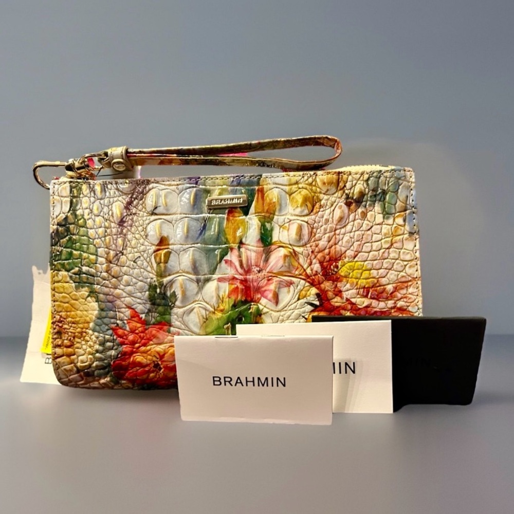 Brahmin Melbourne Daisy Succulent Bloom Q45 1760 01364 Wristlet Clutch NWT